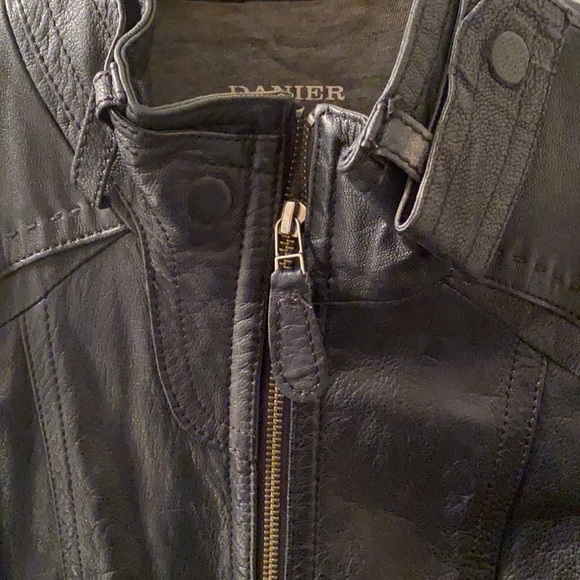 Danier black leather jacket with ribbing - Picture 5 of 7